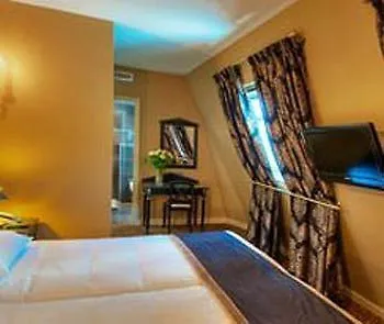 Hotel de L'Empereur Paris