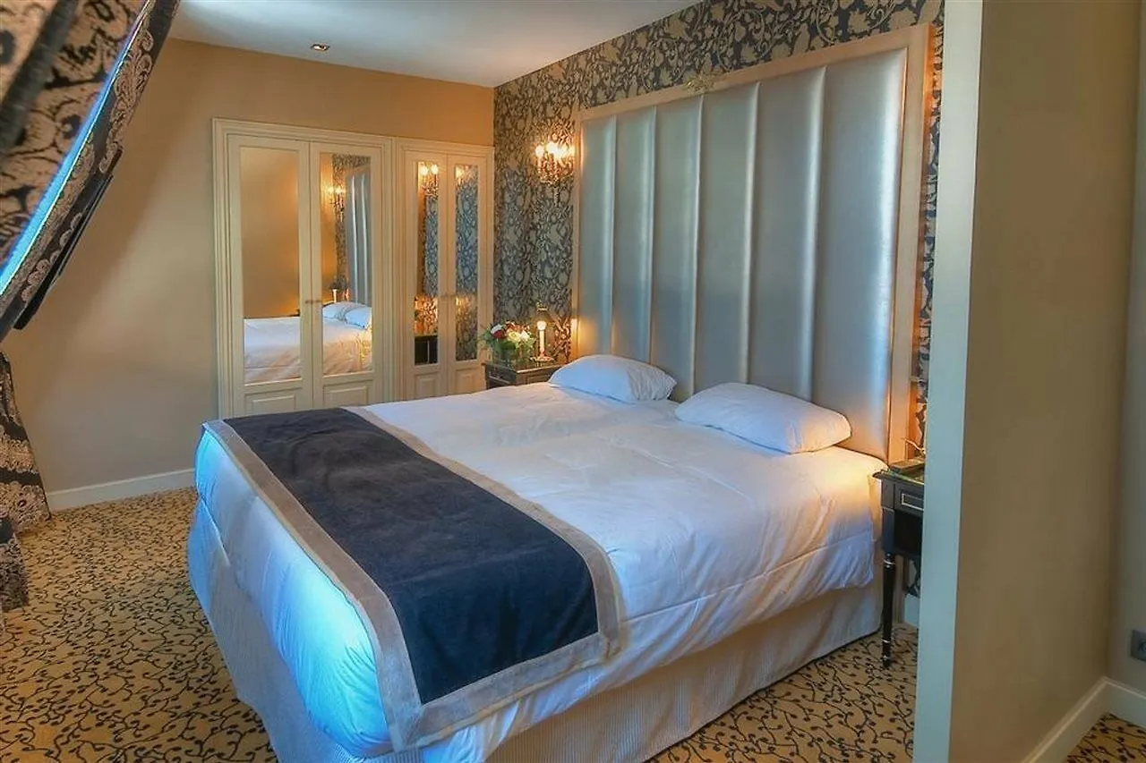 Hotel De L'Empereur By Malone Paris 3*,